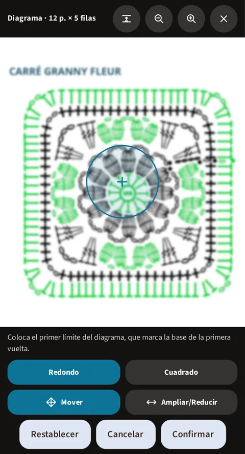 El mismo asistente de calibración del granny, con el límite declarado redondo esta vez: la lupa redonda, marcada con la misma cruz, rodea la misma flor central del cuadrado de puntos desenfocados, los botones Redondo y Cuadrado (Redondo activo), luego Mover, activo también, Ampliar/Reducir, y abajo Restablecer, Cancelar y Confirmar